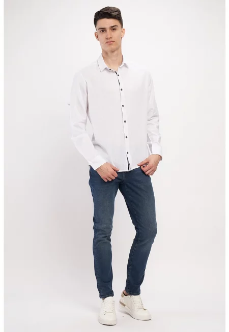 Памучна риза с остра яка