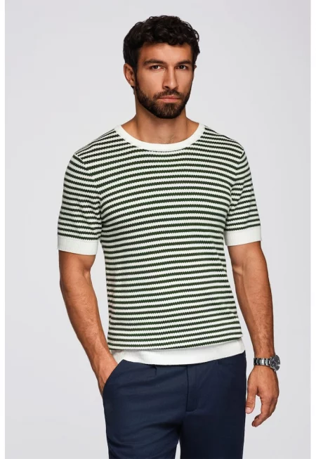 Плетена тениска с овално деколте