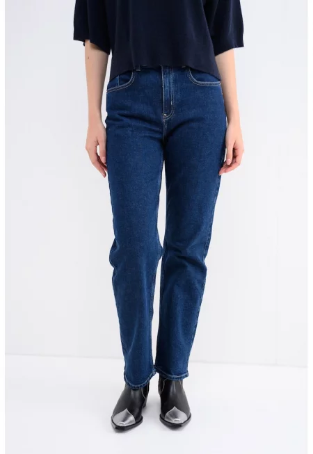 Прави дънки с висока талия