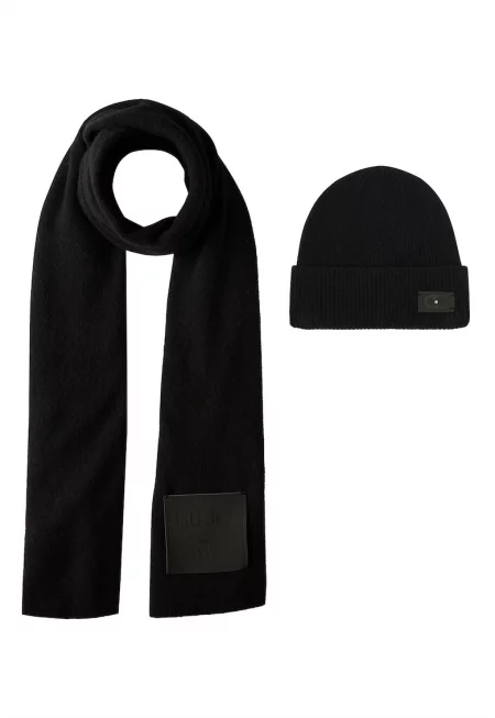 Шапка с вълна и шал