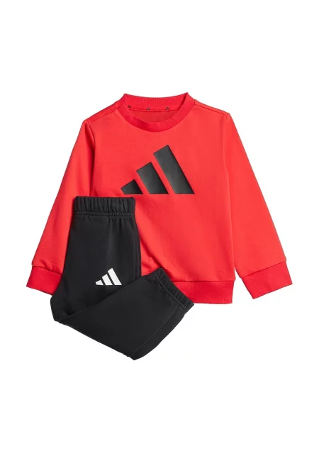 Спортен екип с контрастно лого