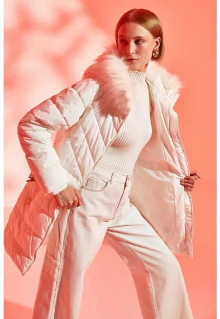 Капитонирано зимно яке с качулка и еко пух