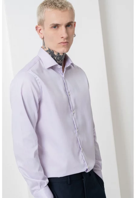 Памучна риза с дълги ръкави и маншети с копчета