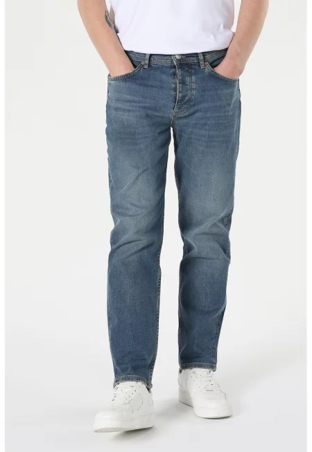 Прави дънки със захабен ефект - Светлосин