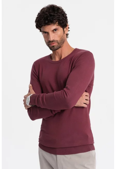 Пуловер с овално деколте