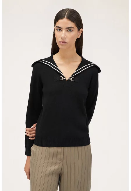 Пуловер с цепка и контрасти - Бял/Черен