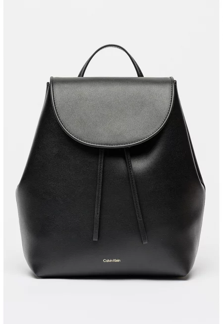 Раница от еко кожа с капаче