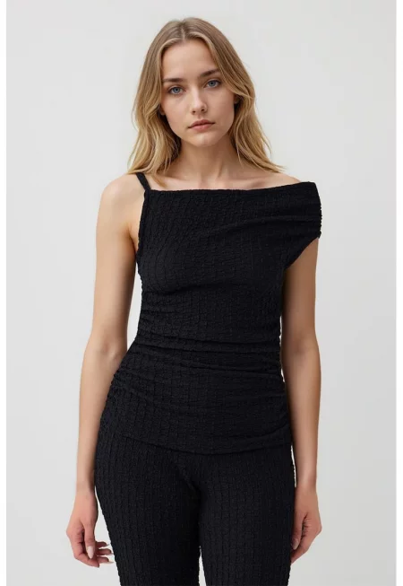 Топ с модал