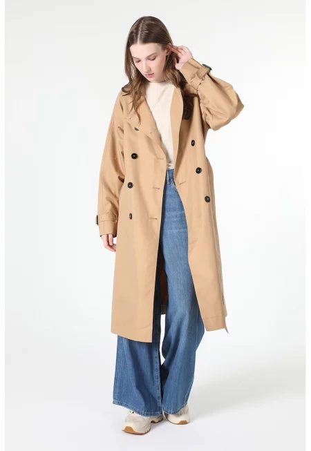 Тренч с двуредно закопчаване и връзка - Камел