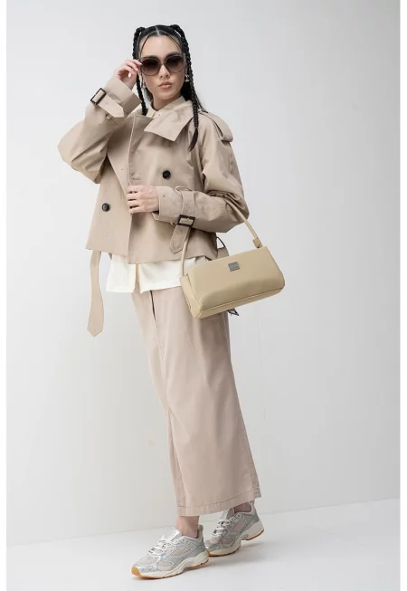 Уголемен тренч с раздвоен ревер - Бежов