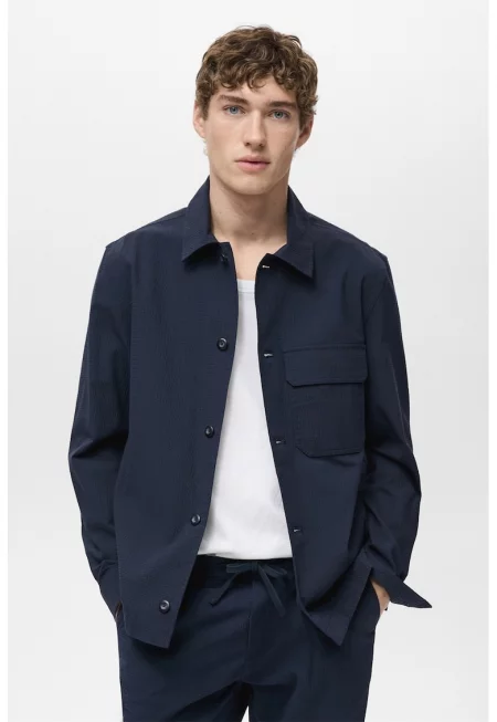 Яке с копчета и джоб на гърдите