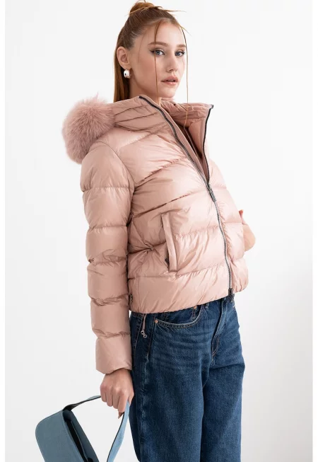 Зимно яке с качулка и пухена вата