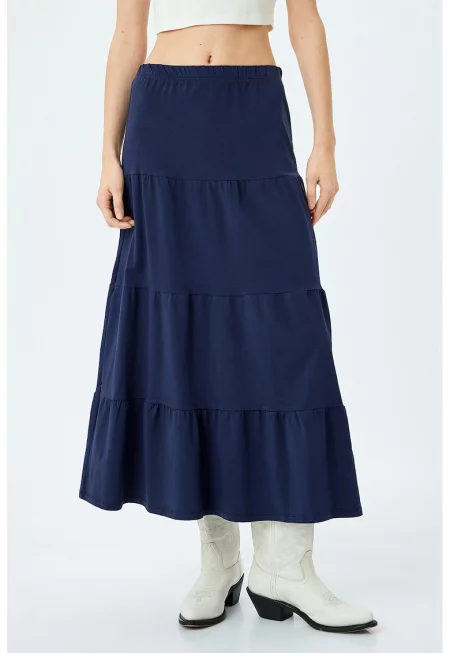 Дълга пола с волани