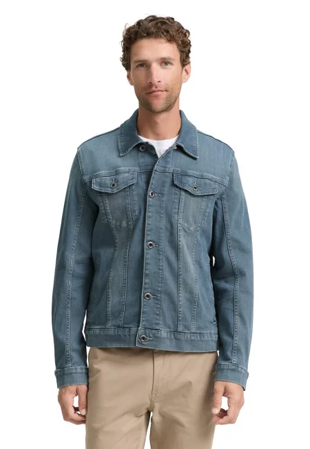 Дънково яке с джобове на гърдите