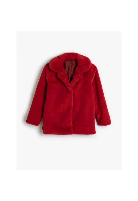 Късо палто от еко пух с капси