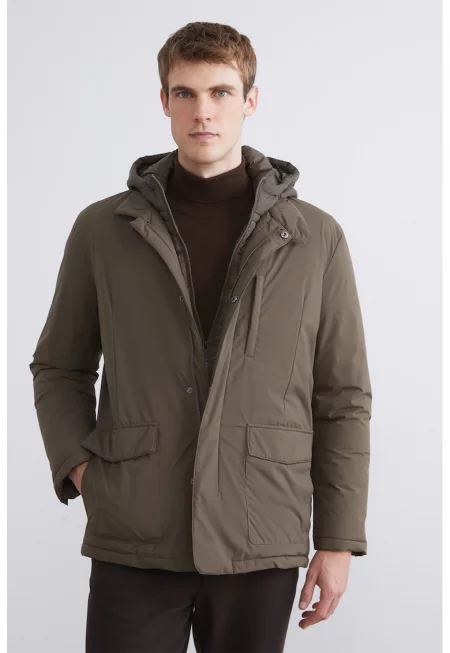 Късо зимно яке с джобове - Бежов