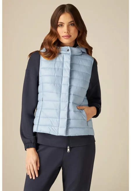 Олекотен елек с качулка