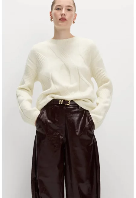 Релефен пуловер с вълна - Мръснобял