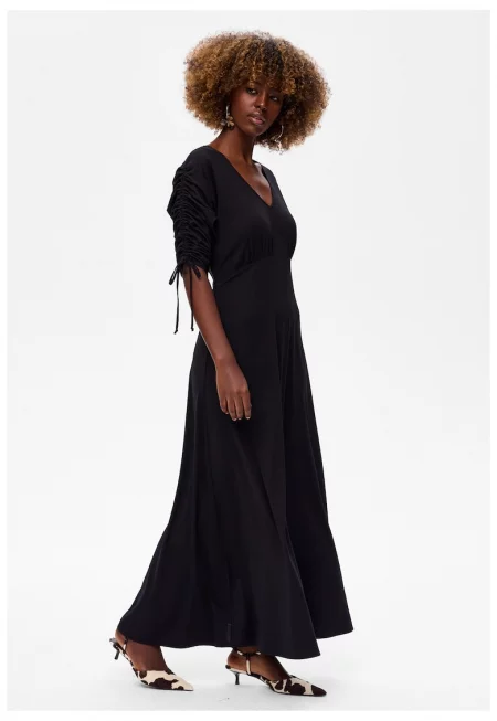 Rochie maxi cu decolteu in V Beti