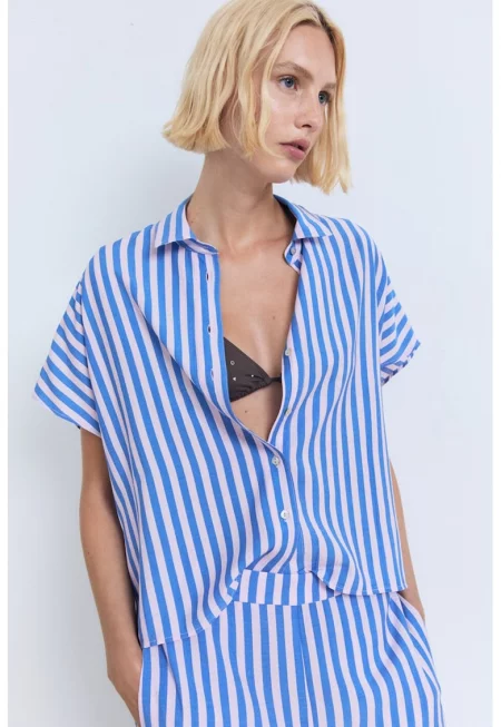 Свободна раирана риза с къси ръкави