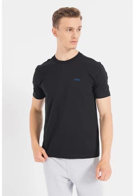 Тениска с овално деколте