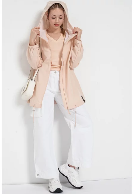 Уголемено яке с връзка на подгъва