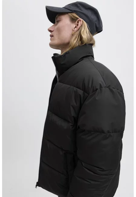 Ватирано яке с яка