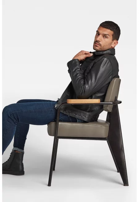 Вталено кожено яке Flight