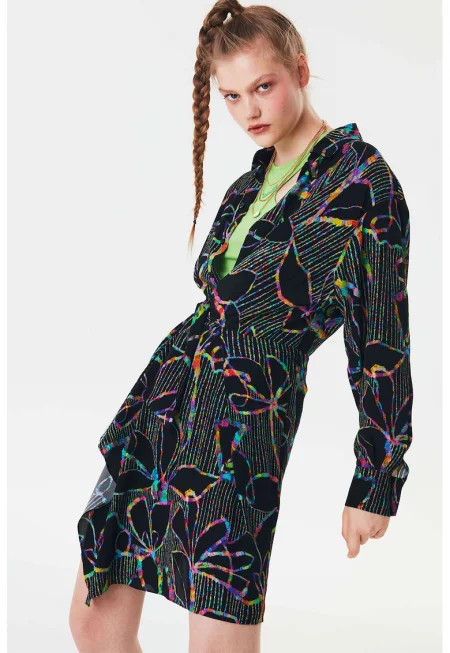 Застъпена рокля с принт и дълги ръкави