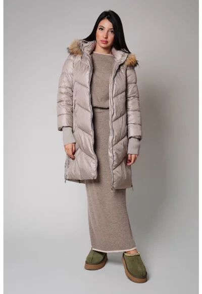 Дълго капитонирано зимно яке