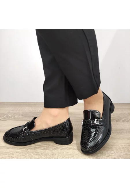 Дамски перфорирани обувки  3092 Black Lacquer - Черен лак - Черен