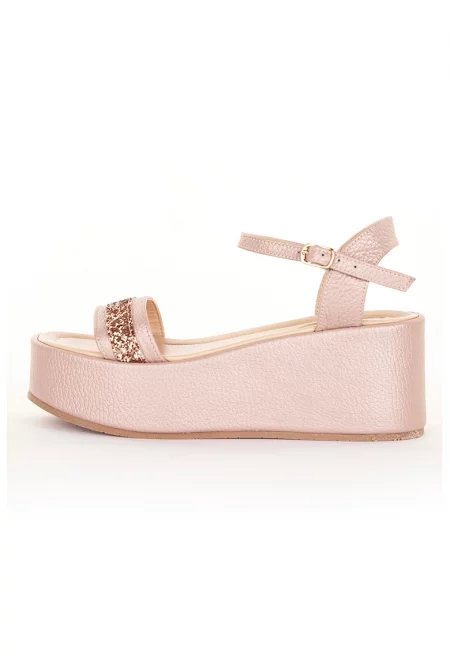 Kожени сандали Luana с бляскави детайли - Светлорозов