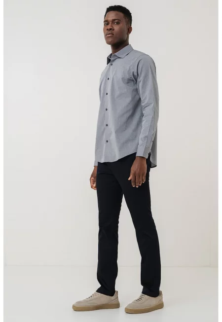 Риза със стандартна кройка