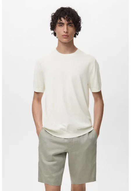 Тениска с овално деколте