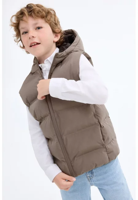 Водоустойчив елек с качулка