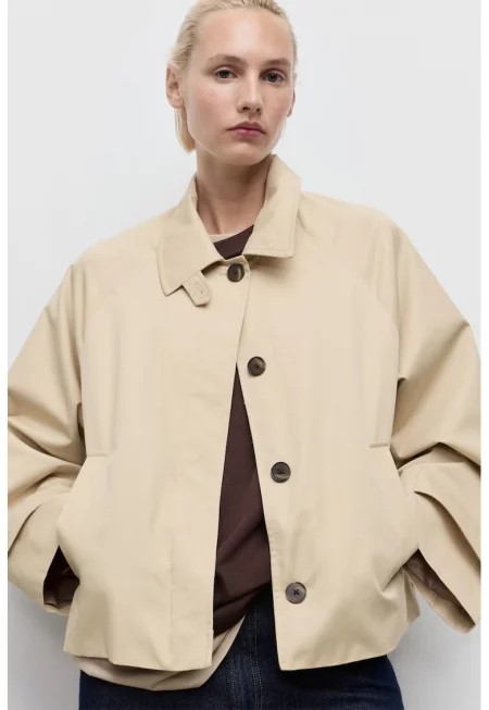 Водоустойчиво яке с ръкави реглан