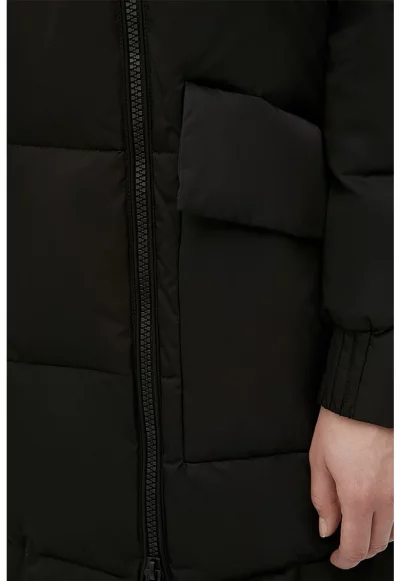 Зимно пухено яке с качулка