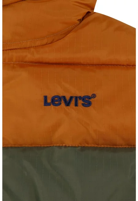 Зимно яке с качулка и цветен блок