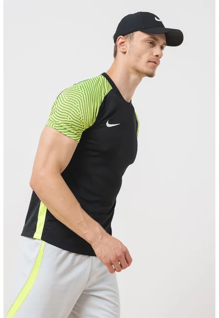 Футболна тениска с Dri Fit