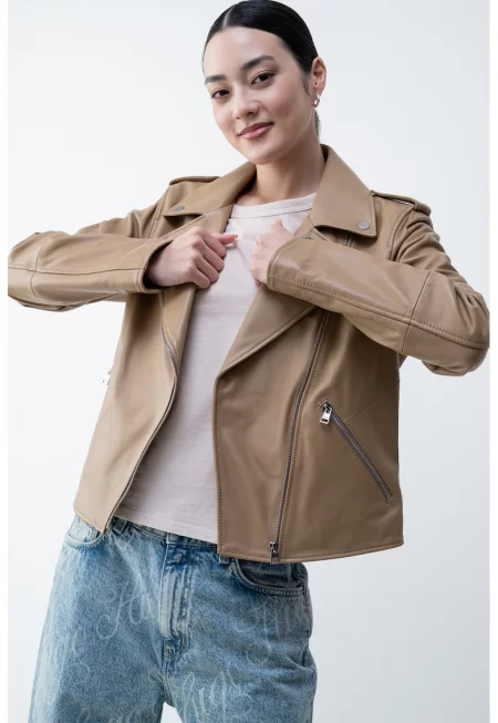 Кожено яке с асиметричен цип