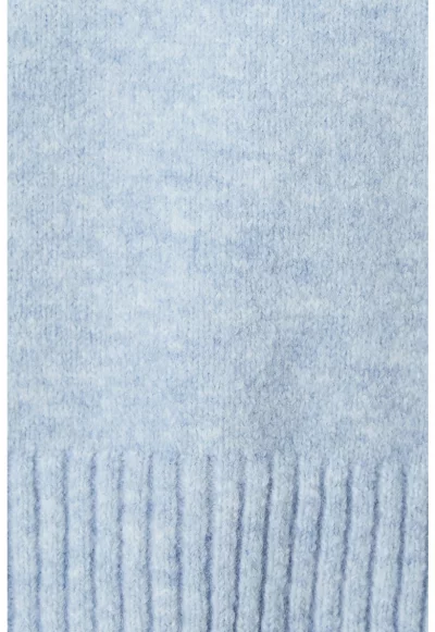 Плетен пуловер с паднали ръкави