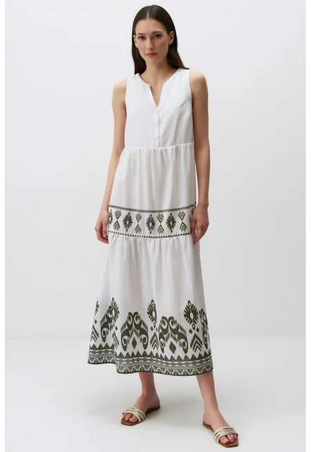 Разкроена рокля с копчета