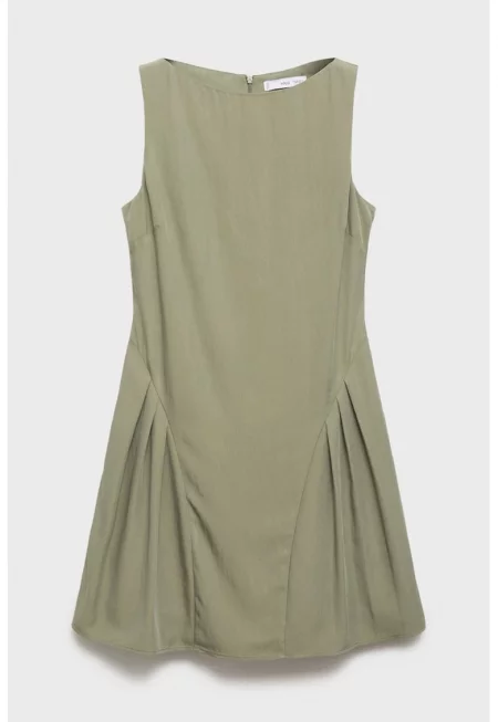 Рокля с плисирани детайли