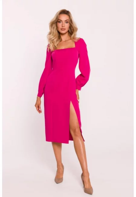 Рокля с висока цепка на крака