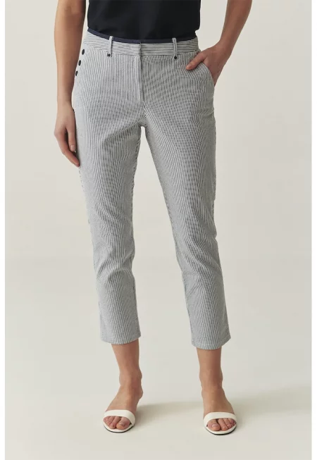 Скъсен раиран панталон чино - Черен/Мръснобял