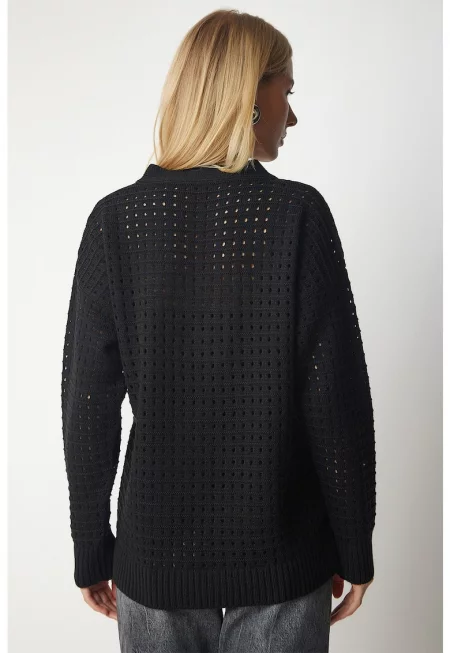 Уголемен пуловер с ажур