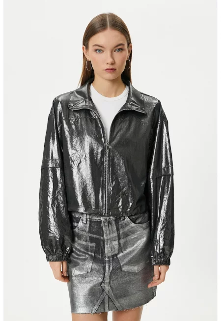 Яке с метален ефект