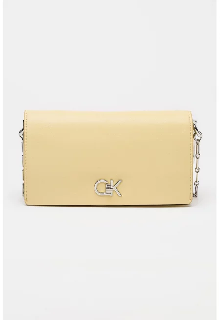 Чанта през рамо от еко кожа с презрамка с верижка - Светло жълто