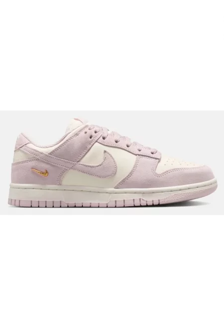 Дамски кецове  Dunk Low SE - розови - изработени от текстил