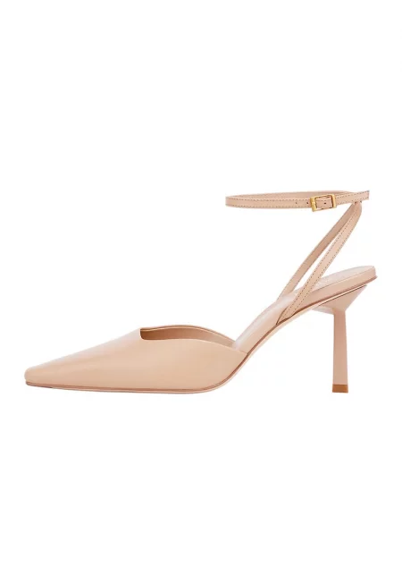 Кожени обувки с остър връх - Бежов